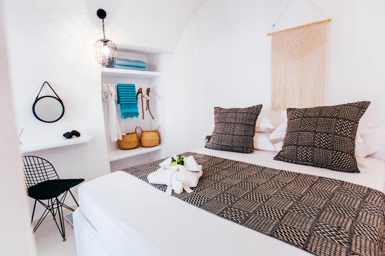 Blessed Blue Boutique Cave Suite Oía Exterior foto