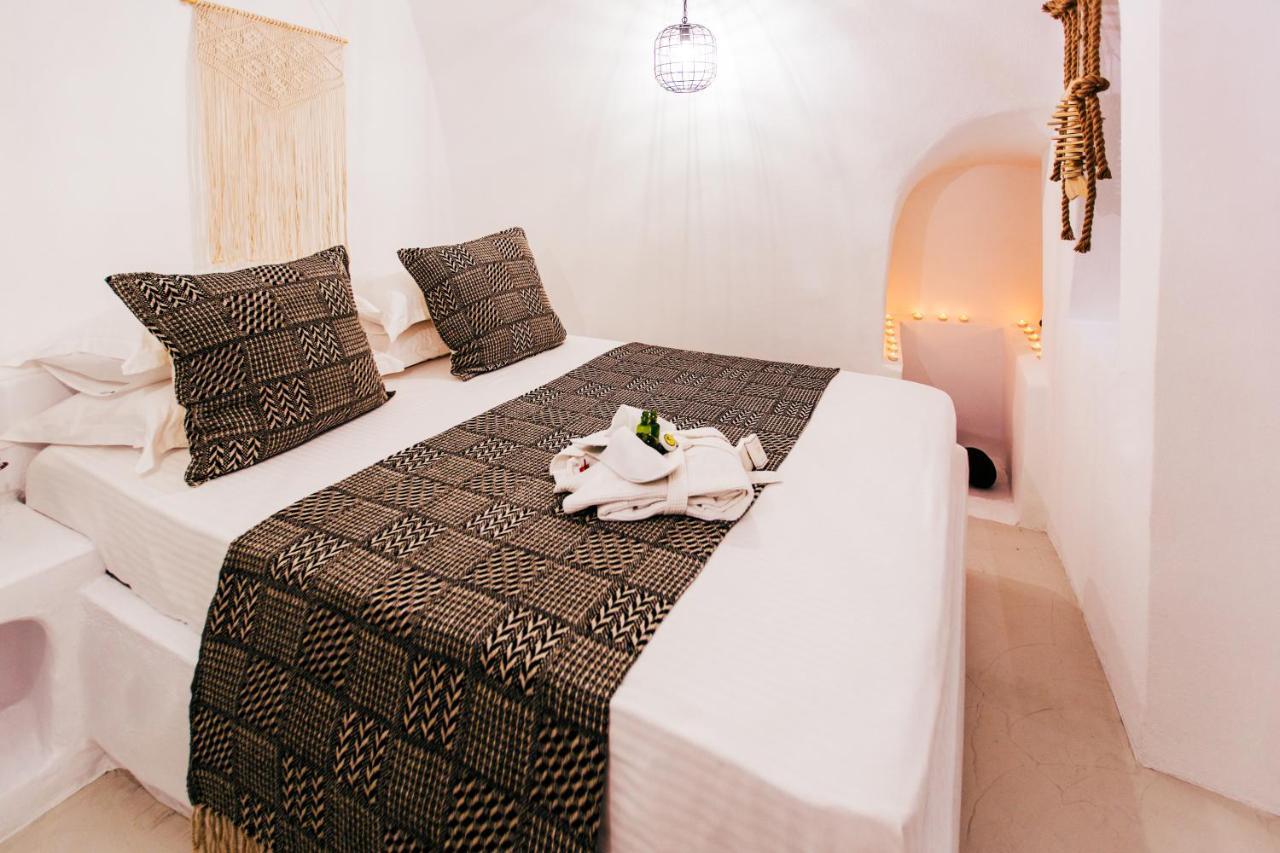 Blessed Blue Boutique Cave Suite Oía Exterior foto